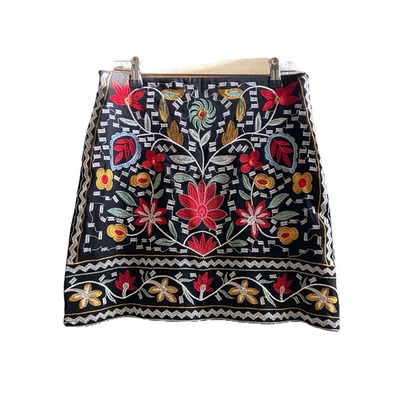 Francesca's Collections Dresses & Skirts - Francesca’s Miami Black Embroidered Mini Skirt